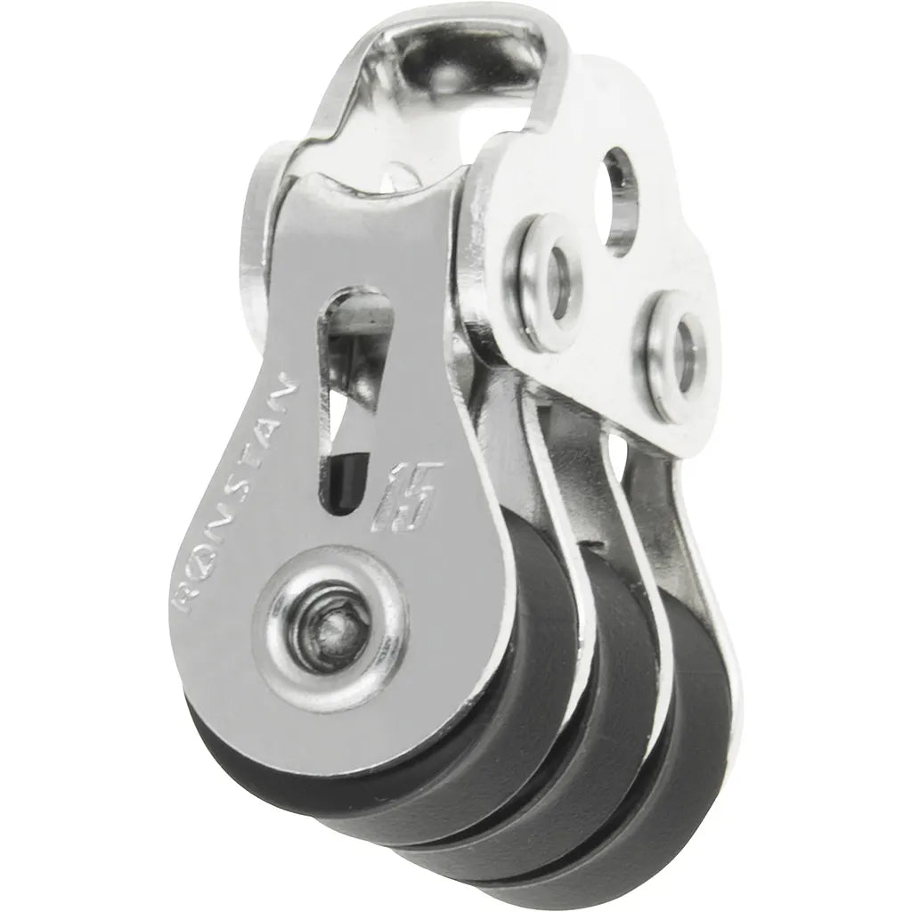 Polea triple Ronstan Series 15 con tres roldanas de 15 mm