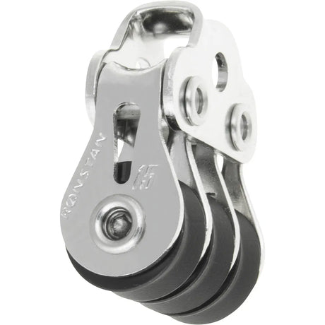 Polea triple Ronstan Series 15 con tres roldanas de 15 mm